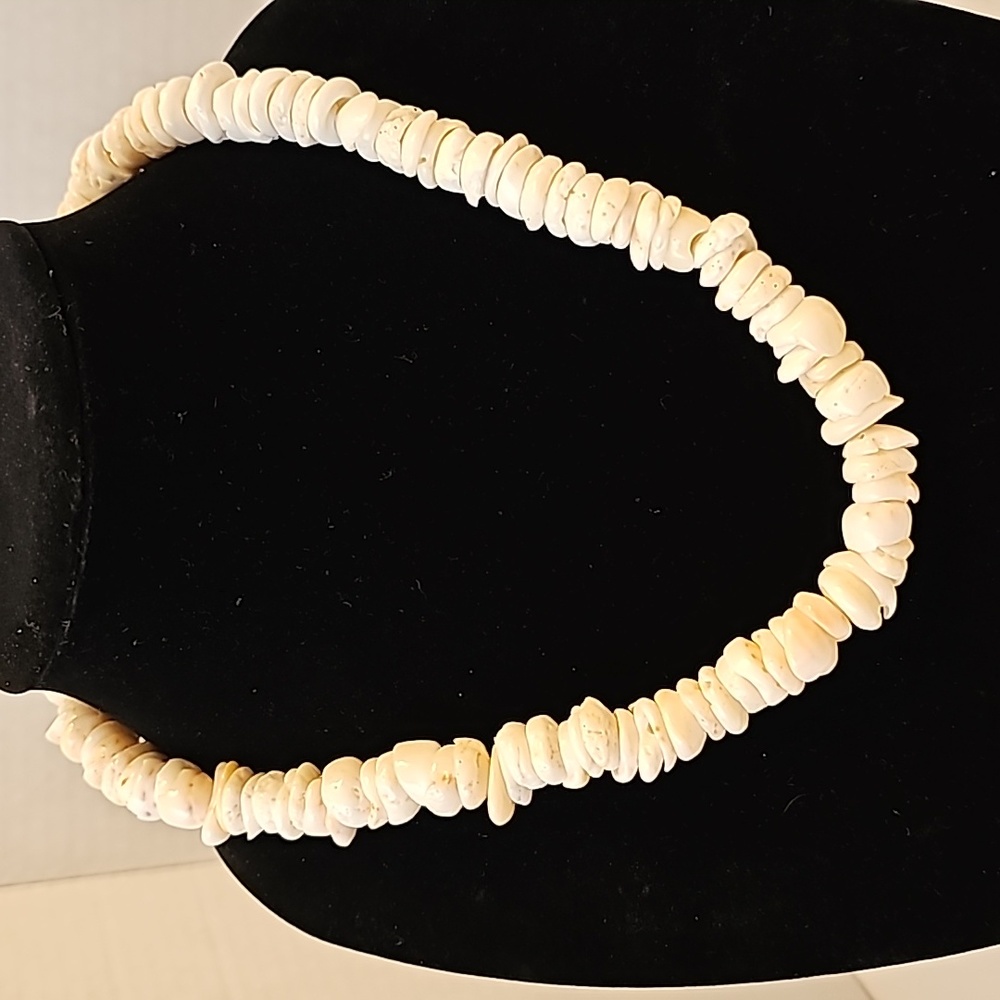 Fabulous Puka Shell White  Shell Earth Beach Vibe … New medium size WHT